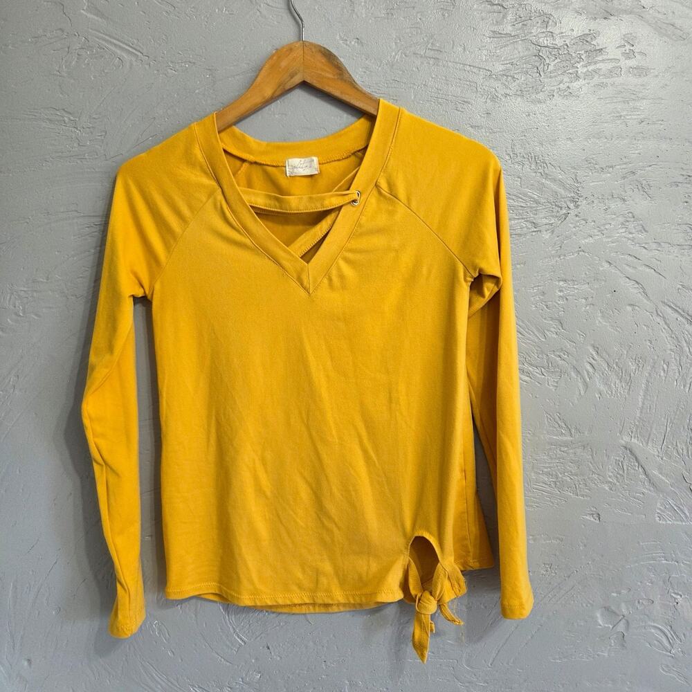 GLITZ long sleeve v neck top womans size Small